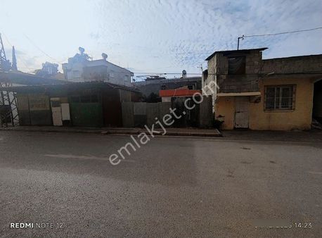 Çamlıbel Taziye Evinin Karşısında Satılık Arsa Ve Ev