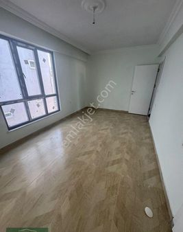 Göl Manzaralı 2+1 Satılık Lüks Daire