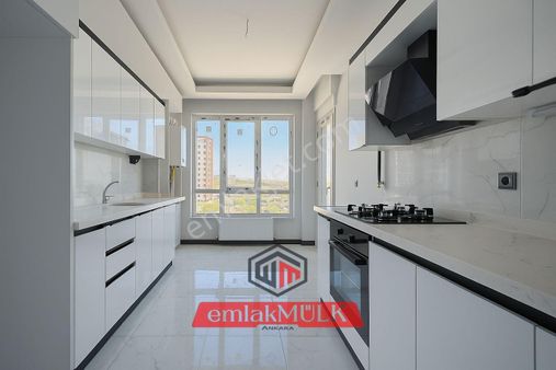 Emlakmülk'ten İskanlı Geniş Ve Ferah Sıfır Satılık 2+1