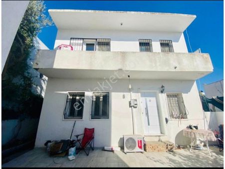 Century21 Den Çarşı Mahallesin De 3 Ayrı Daireli Bina..