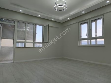 Dokuma'da Komple Yenilenmiş 2+1 Kiralık Daire Tramvaya Yakın