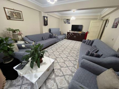 Deniz Yiğit Emlak'tan Yunus Emre Mahallesinde Satılık Full Yapılı 2+1 Daire