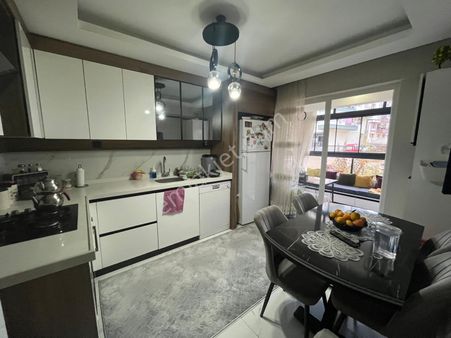 Malazgirt Mh 3+1 2 Yıllık Kat Konumunda E. Banyolu G. Odalı Ve Asansörlü Lux Daire