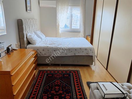 Göztepe Metro Yakını Suzuzdede Bloklarında Bakımlıgüney Köşe