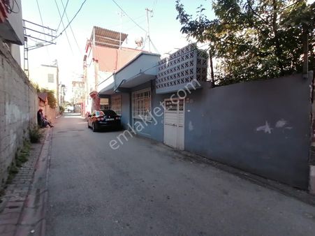 Kozan Yoluna Yakın Sarıçam İlkokulu Yanında Tek Katlı Müstakil