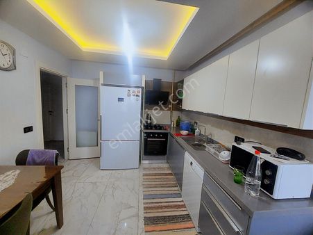 A.türkeş Metro Hattında 3+1 D.gazlı Geniş Oturm Yenibina