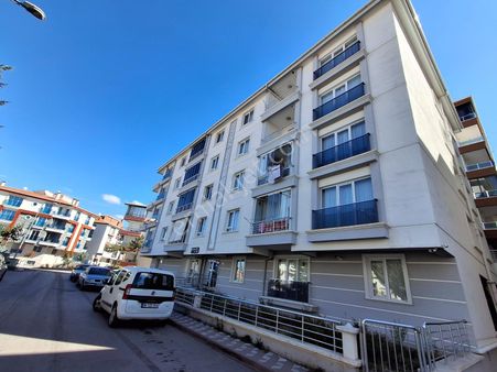 3+1 Masrafsız Asansörlü K.otopark Geniş Daire