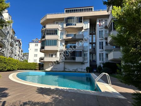 ⭐akçay Ay Emlak'tan⭐ Ön Cephe Şık Tasarımlı Havuzlu Lüks Sitede Ara Kat Satılık 2+1 Daire