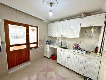 Alsancak'ta Ön Cephe 2+1 Balkonlu Krediye Uygun Yüksek Giriş