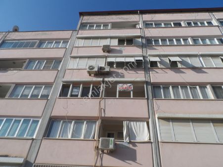Nazilli Ege Emlak Ofisinden Yıldıztepe Mah. Doğalgaz Kombili, Asansörlü, Otoparklı Kiralık Daire