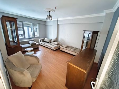 Uluönder Cadde Üzeri 3+1 Arakat Doğalgazlı Kapalı Mutfak