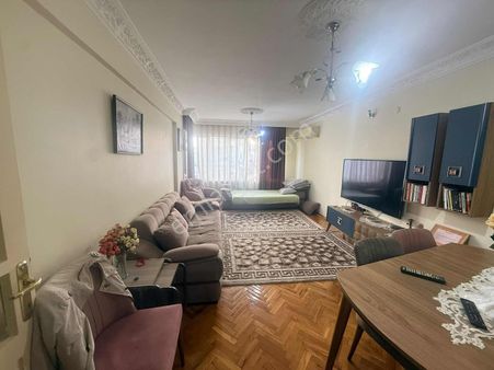 Türker Emlak I Polat Cad. 3+1 125m2 Ara Kat , Doğalgazlı Bakımlı