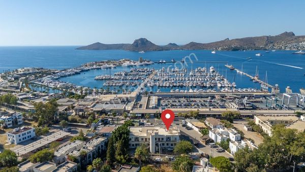 Yalıkavak Marina Karşısında Satılık Ticari Mağaza