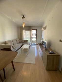 Karşıyaka Yalı Mahallesinde Eşyalı Kiralık Daire