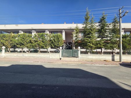 Emlakyaptan Meram Tıp Civarı 1+1 Satılık Daire