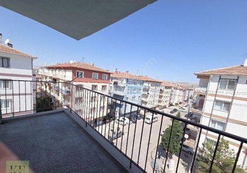 Ankara Sincan Mareşalda 3+1 Sonkat Köşebaşı Satılık Daire