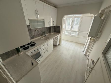 Sincan Mareşal Çakmak Mah'de 3+1 Ara Kat Fırsat Dairesi