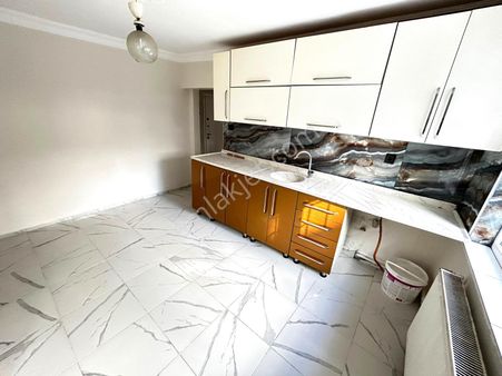 Plevne Mah'de 3+1 Salon Bağımsız Gömüsüz Balkonlu Fırsat Daire