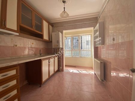 ***nasip'ten***ayyıldız Bölgesinde Giriş Daire Konumunda Kot 1 Daire 3+1