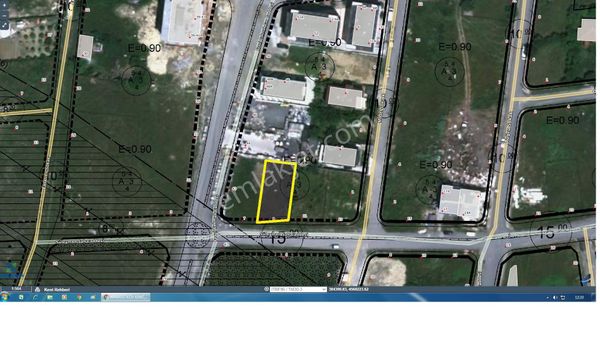 A.köy Hadımköyde Yatırımlık 0,90 İmarlı Tek Tapulu 400 M2 Arsa