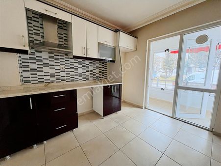 Engin Emlak'tan Asansör'lü Masrafsız 3+1 Y.giriş Daire