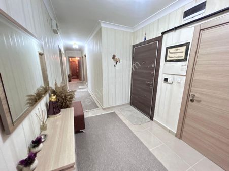 Lider Emlak'tan Güneşevler Merkezde 4+1 Satılık Daire