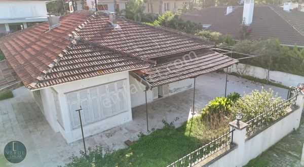 Çeşme Ilıca Şantiye Evlerinde 613 M2 Arsa Villa