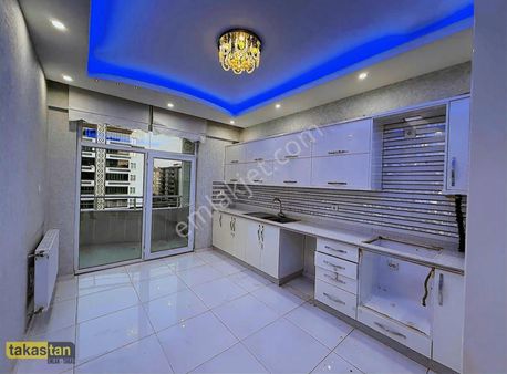 Fıstıklık Mah De Sosyal Tesisi Yanın Da Kiralık 3+1 Daire