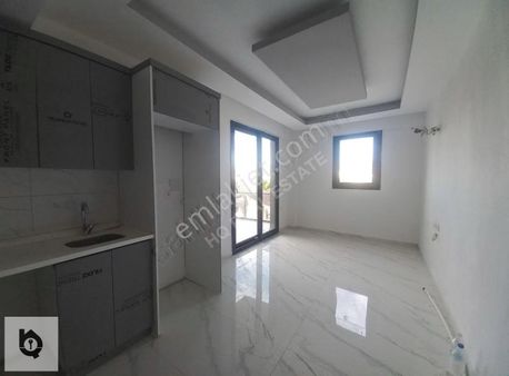 Hq Emlak'tan Ana Cadde Kiralık Ofis Ve Konut Uygun Daire