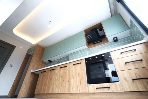 Akçay'da Aygülden Sıfır Denize Çok Yakın Ayrı Mutfak Ebeveyn Banyolu Doğalgazlı 2+1 Satılık Daireler