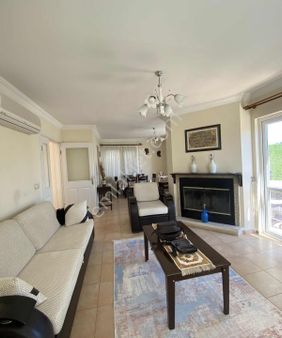Fethiye Yanıklar'da Site İçinde Eşyalı Kiralık 4+1 Müstail Villa