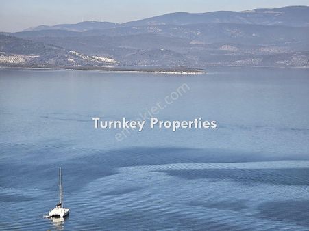 Deniz Ve Doğa Manzaralı Üst Kat Satılık Daire