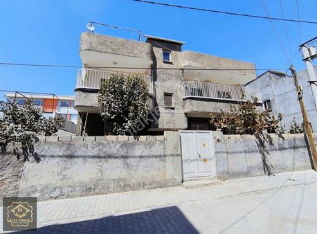 Acar Emlaktan Eski Hastane Mevkinde 255m2 2 Katlı Müstakil Ev