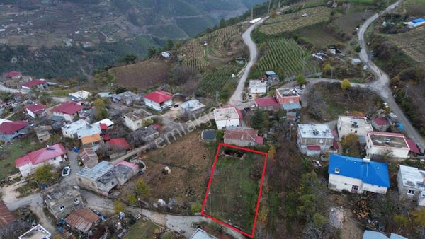 Çerçili Merkezde Satılık Uygun Fiyatlı 650m2 Bahçe