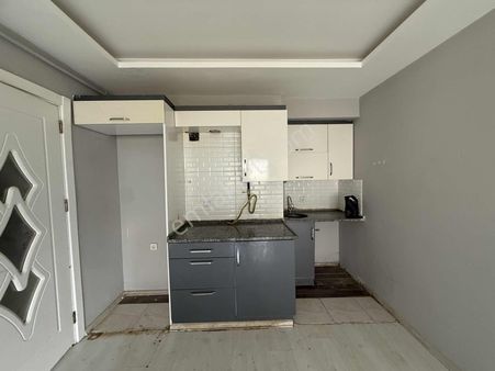 Emlak Center'dan Atatürk Mah 1+1 Kiralık Daire