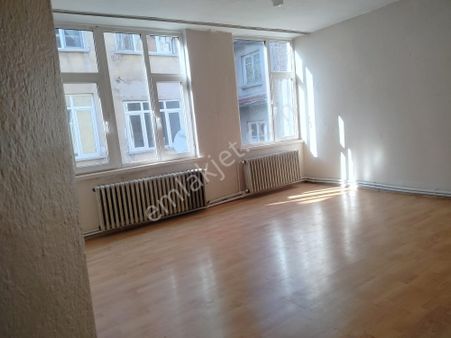 Afyon Tezcan Emlaktan Marulcu Mahallesinde 3+1 Satılık Daire