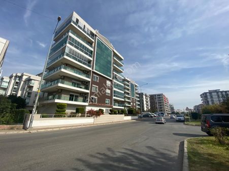 İzmir Çiğli Ataşehir’de Satılık 4+1 Daire
