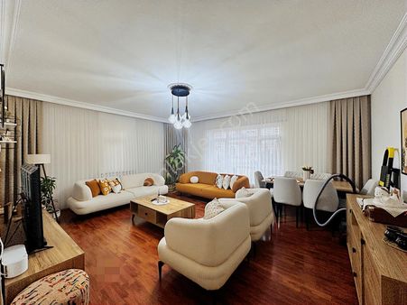 Ayzen Emlak'dan Pursaklar Merkez 3+1 Asansörlü Satılık Daire