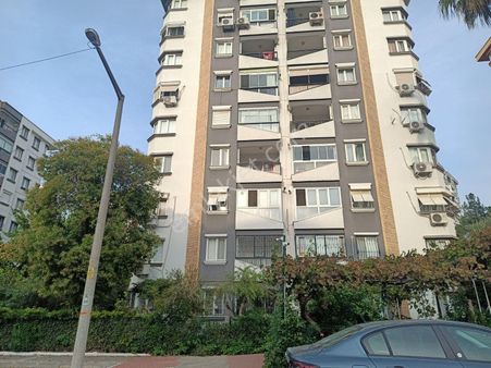 Buket Emlaktan Satılık 3+1 Daire Ara Kat Doğalgazlı Ebeveynli