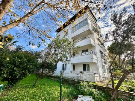 ꧁ay Emlaktan꧂akçay Merkezde Denize Sadece 500 Mt Ayrı Mutfak Arakat Masrafsız Satılık 3+1 Daire