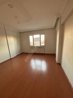 Eyüp Binevler Aydın Sitesi Büyük Tip 2+1 Kiralık Daire