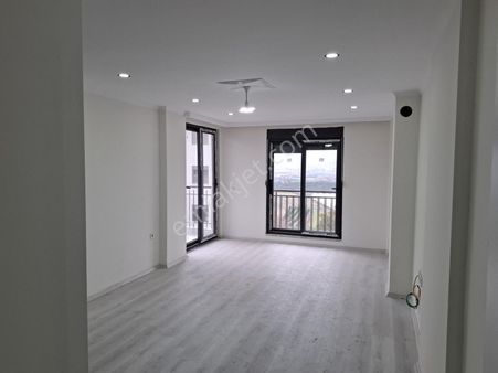 Manavgat Sarılar Da Sıfır 2 + 1 Havuzlu + Asansörlü Daire