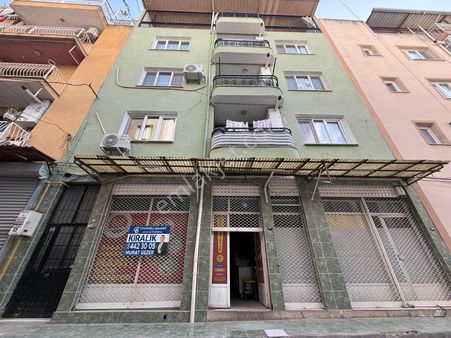 Yaylacık'ta;50 M2 Kullanım Alanlı, Bacalı, Devren Kiralık Dükkan
