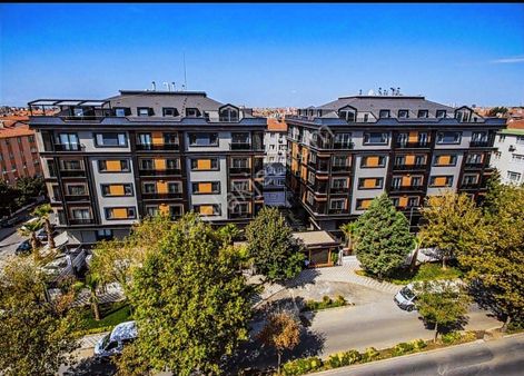 Pyramıd'den Merter Çetinsaya Konakları Ara Kat (135m2) Lüx 3+1