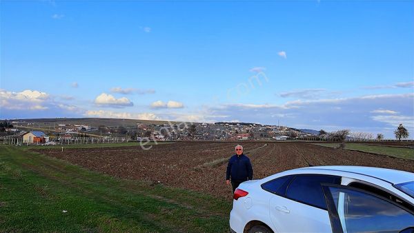 Özbey'den Sulukaraağaç'ta Köy Karşısı 1600 M² Kıymetli Arazi