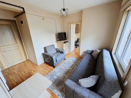 Görüklede Tam Merkezde Site İçi Ayrı Mutfaklı 1+1 Kiralık Daire