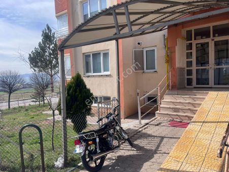 Damla Emlaktan Cezaevi Tokide Satılık 2+1 Daire Yüksek Giriş