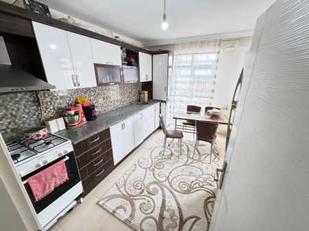 Köprübaşı İkizler Benzinlik Yanı 3+1