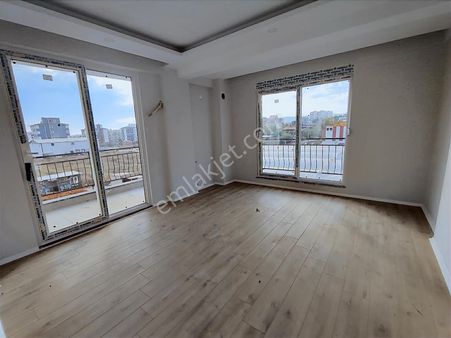 Varsak Demirel'de Sıfır 2+1 Asansörlü Ayrı Mutfaklı Daire