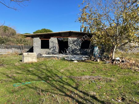 Komutan Emlaktan Aziziyede 697 M2 Müstakil Köy Evi